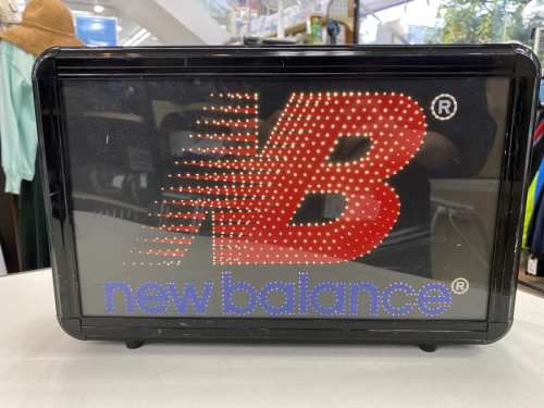 NEW BALANCEのニューバランス