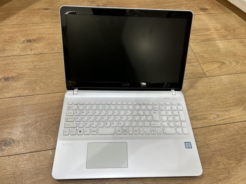 パソコンのノートパソコン