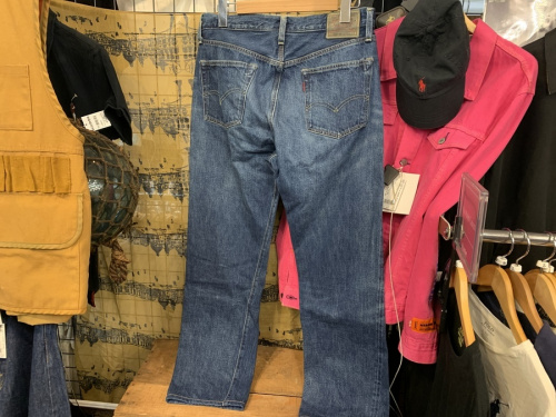 1954年復刻のLEVI'S VINTAGE CLOTHING