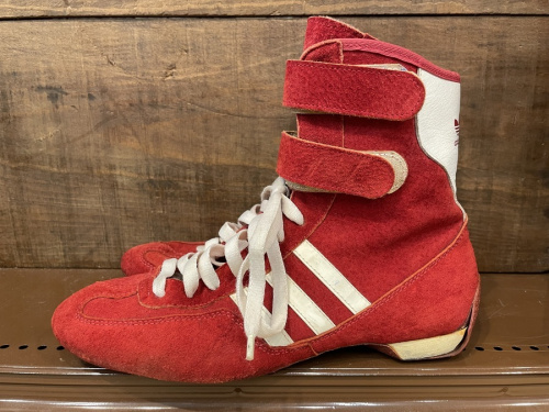 シューズのadidas