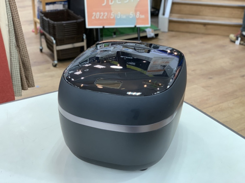 キッチン家電の炊飯器