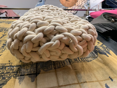 アリエニーナの鞄