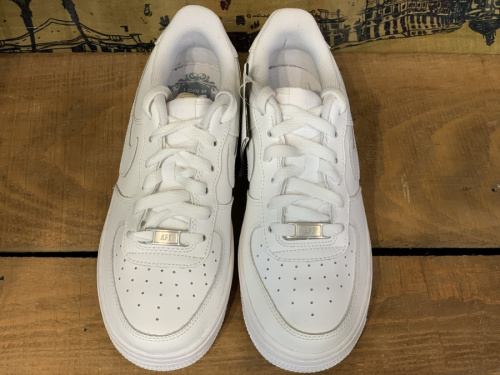 NIKEのナイキ