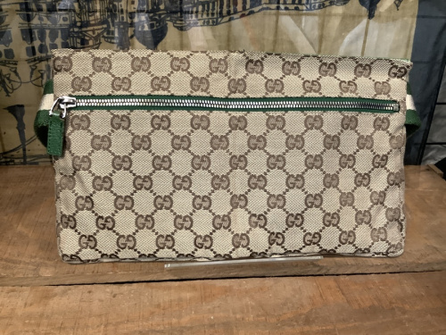 ウエストバッグのGUCCI
