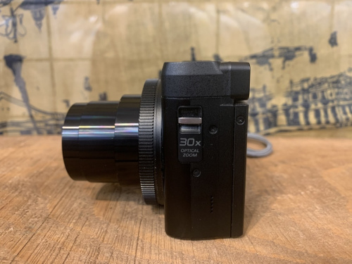 PanasonicのDC-TZ90