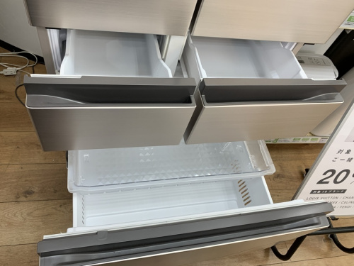 6ドア冷蔵庫のHITACHI