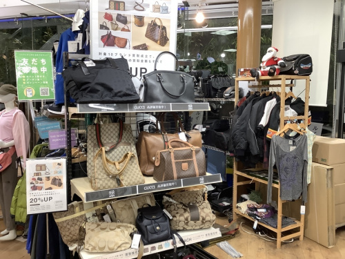 LOUIS VUITTONのモノグラム