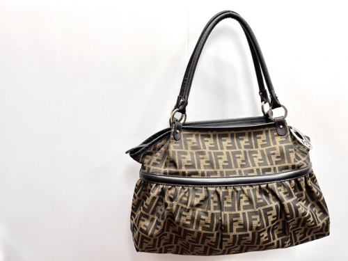 ズッカのバッグ