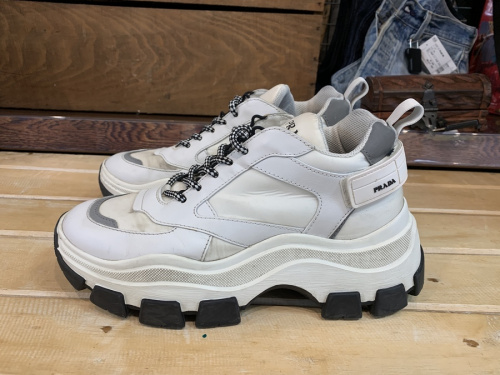プラダのPRADA