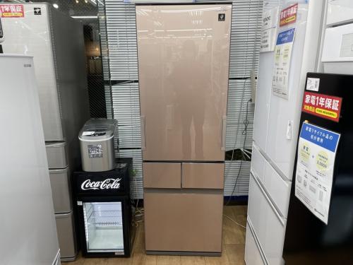冷蔵庫の4ドア冷蔵庫
