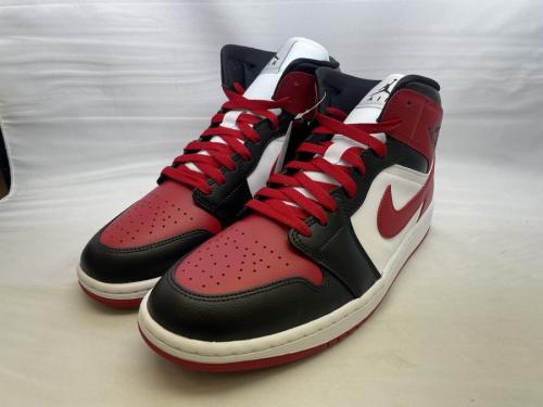 スニーカーのAIR JORDAN