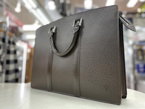 バッグ・財布のバッグ