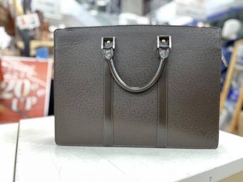 バッグのビジネスバッグ