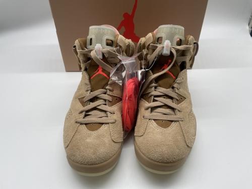 ハイカットスニーカーのNIKE