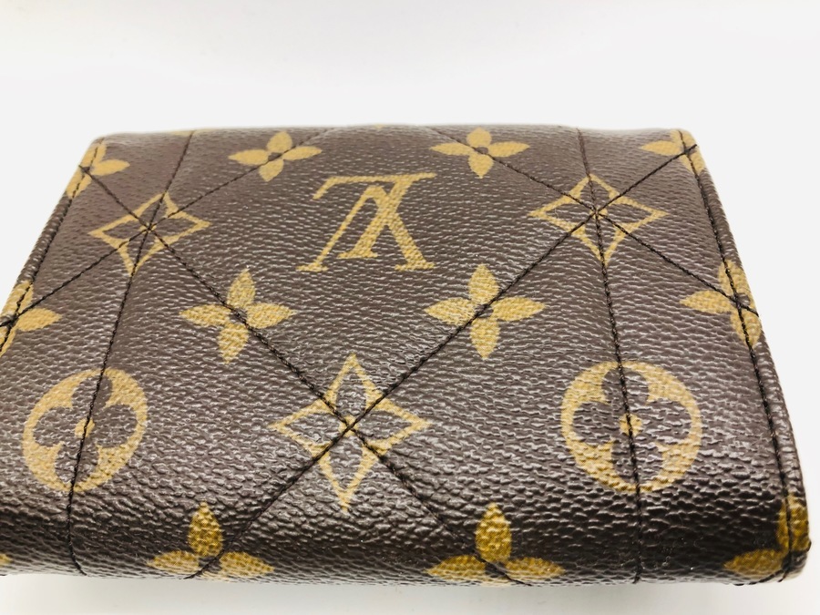 ルイヴィトン』存在感ある金具がかわいい3つ折り財布【三鷹店