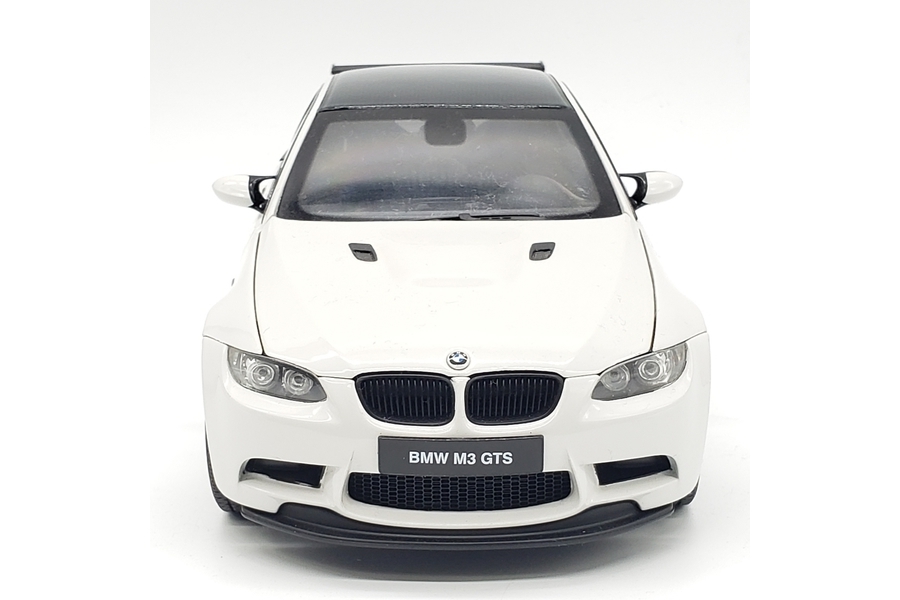 京商のBMW M3 GTSが入庫！【三鷹店】｜2019年11月12日｜リサイクル