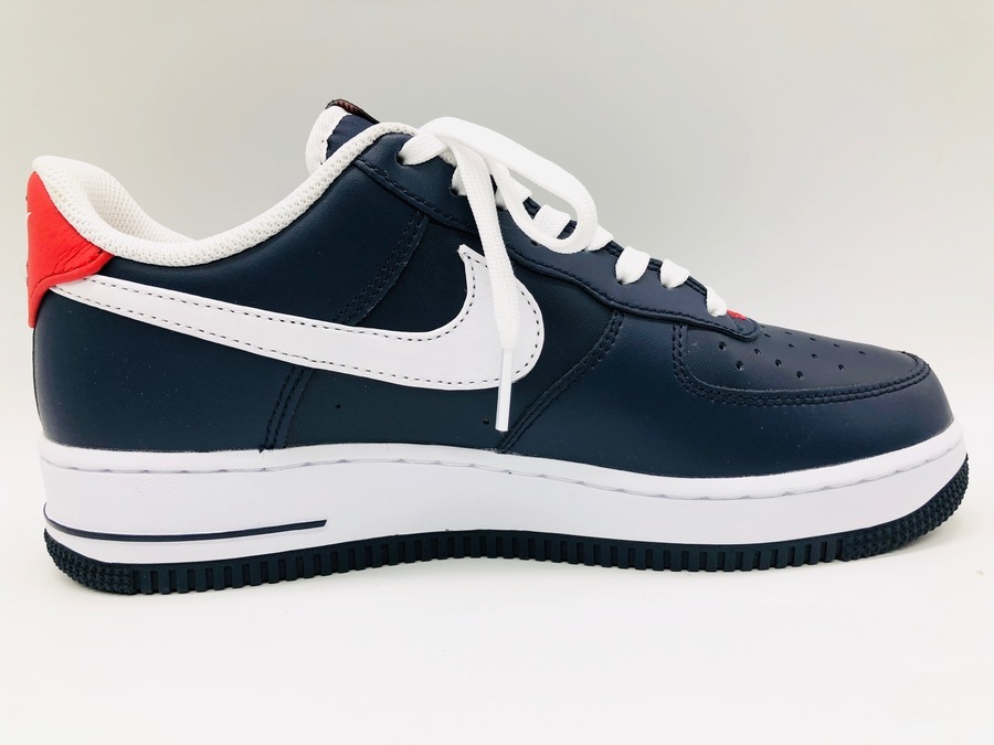 NIKE（ナイキ）』トリコロールカラーの定番エアフォースワン