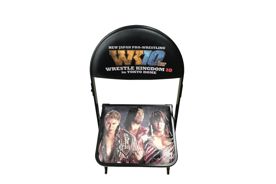 スマホで購入】新日本プロレスのロイヤルシート特典チェア展示販売中