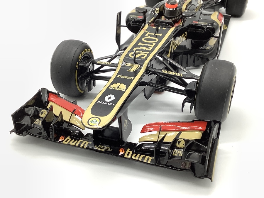 スマホで購入】キミライコネン2013優勝モデルのミニカー展示販売中