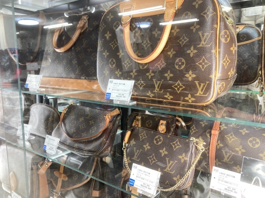 魅了 LOUIS VUITTON/ルイヴィトン】廃盤品のショルダーバッグ バッグ