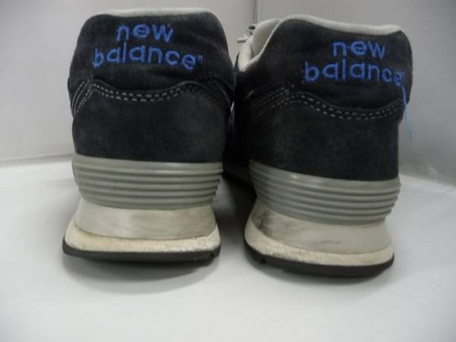 スニーカーのニューバランス(new balance)