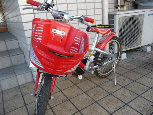 スポーツ用品の自転車