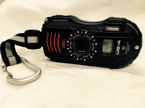 防水のコンパクトカメラ