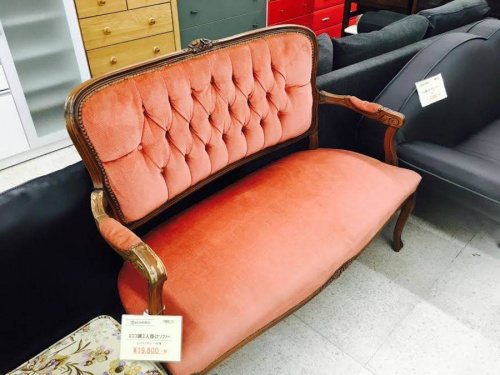 ソファーのロココ調