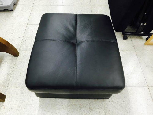 ソファーのオットマン