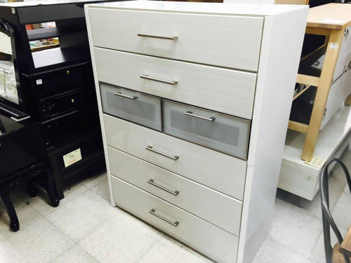 チェストのニトリ