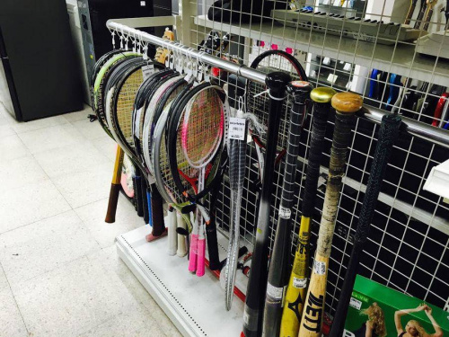 アウトドアのスポーツウェア