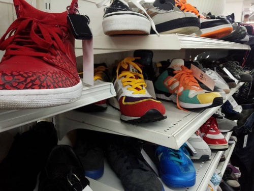 JORDANの総合三鷹衣類