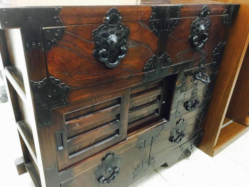 家具・インテリアの車箪笥