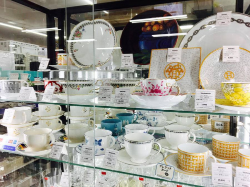 プレートのHERMES