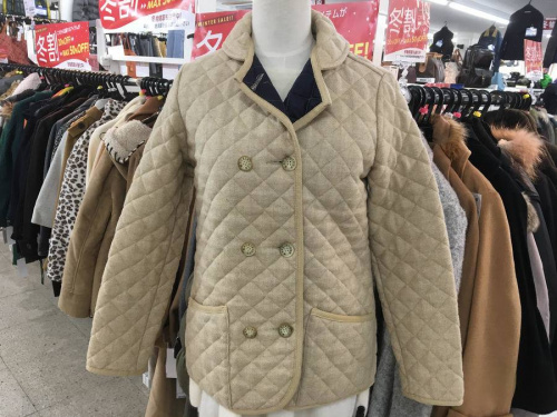 レディースファッションのジャケット