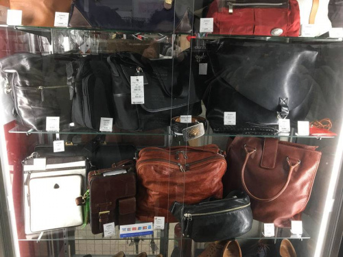 バッグのトートバッグ