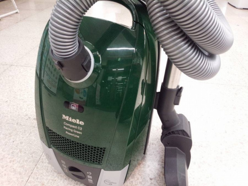 生活家電・家事家電の掃除機