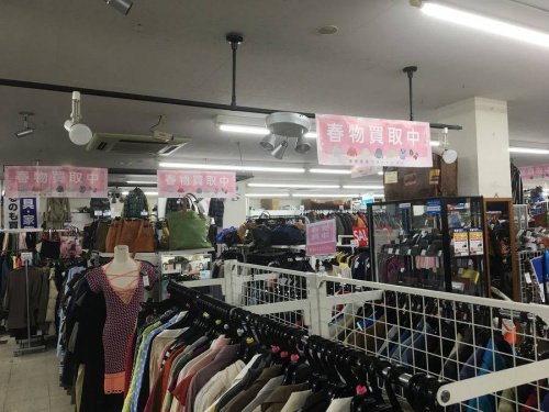 デニムジャケットのCher