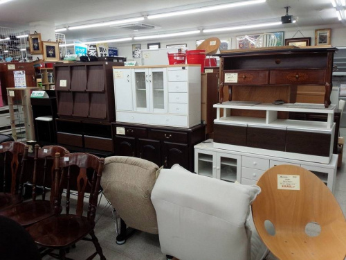 アンティーク調の三鷹家具
