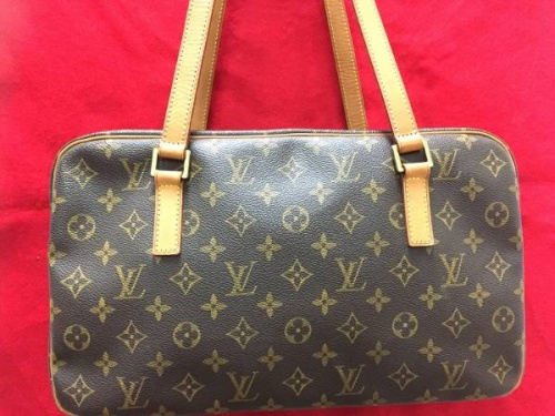 ルイヴィトン（LOUIS VUITTON）のショルダーバッグ
