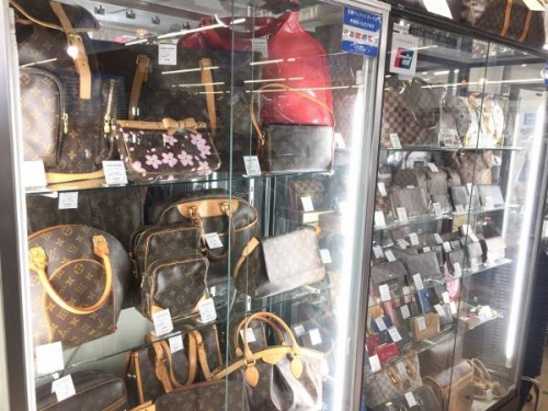 三鷹ファッションの総合三鷹ブランド