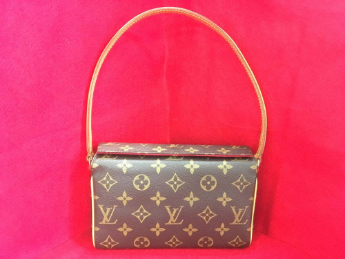 ブランド・ラグジュアリーのルイヴィトン（LOUIS VUITTON）