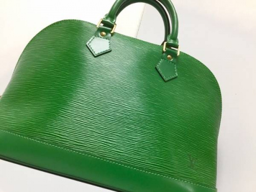 ブランド・ラグジュアリーのルイヴィトン（LOUIS VUITTON）