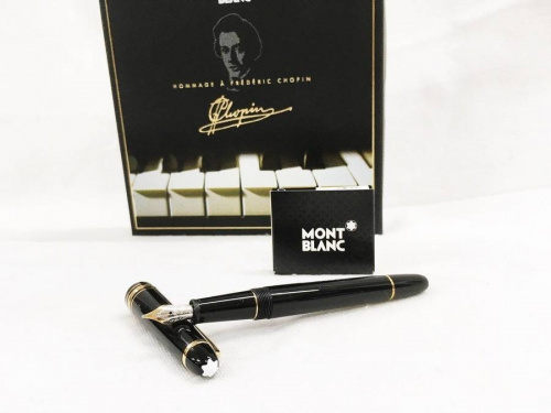 万年筆のMONTBLANC