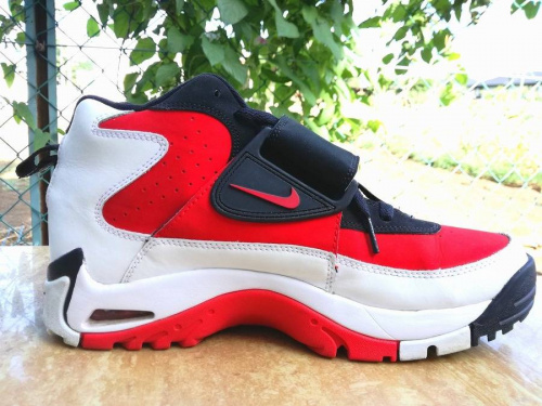 ナイキ（NIKE）の三鷹ファッション