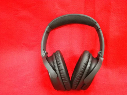 ヘッドホンのBOSE