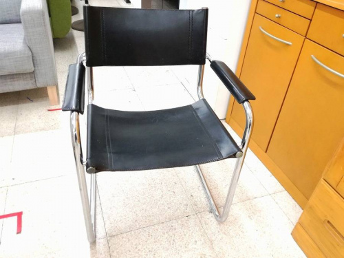 インテリアのイス