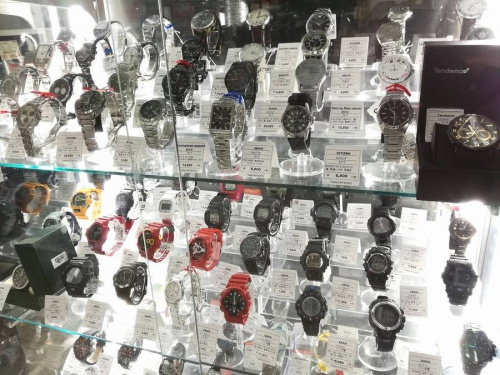 三鷹ファッションの総合三鷹小物