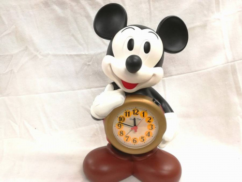 Disneyの置時計