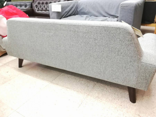 POLISの三鷹インテリア